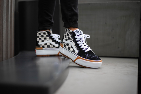 VANS Buty-Trampki CHECKERBOARD SK8-HI STACKED VN0A4BTWVLV 