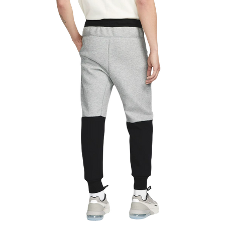 NIKE Spodnie Dresowe Męskie Sportswear Tech Fleece FB8002-064